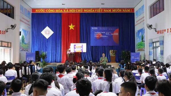TRƯỜNG THCS KON TUM HƯỞNG ỨNG CHIẾN DỊCH “KHÔNG MỘT MÌNH 2026”